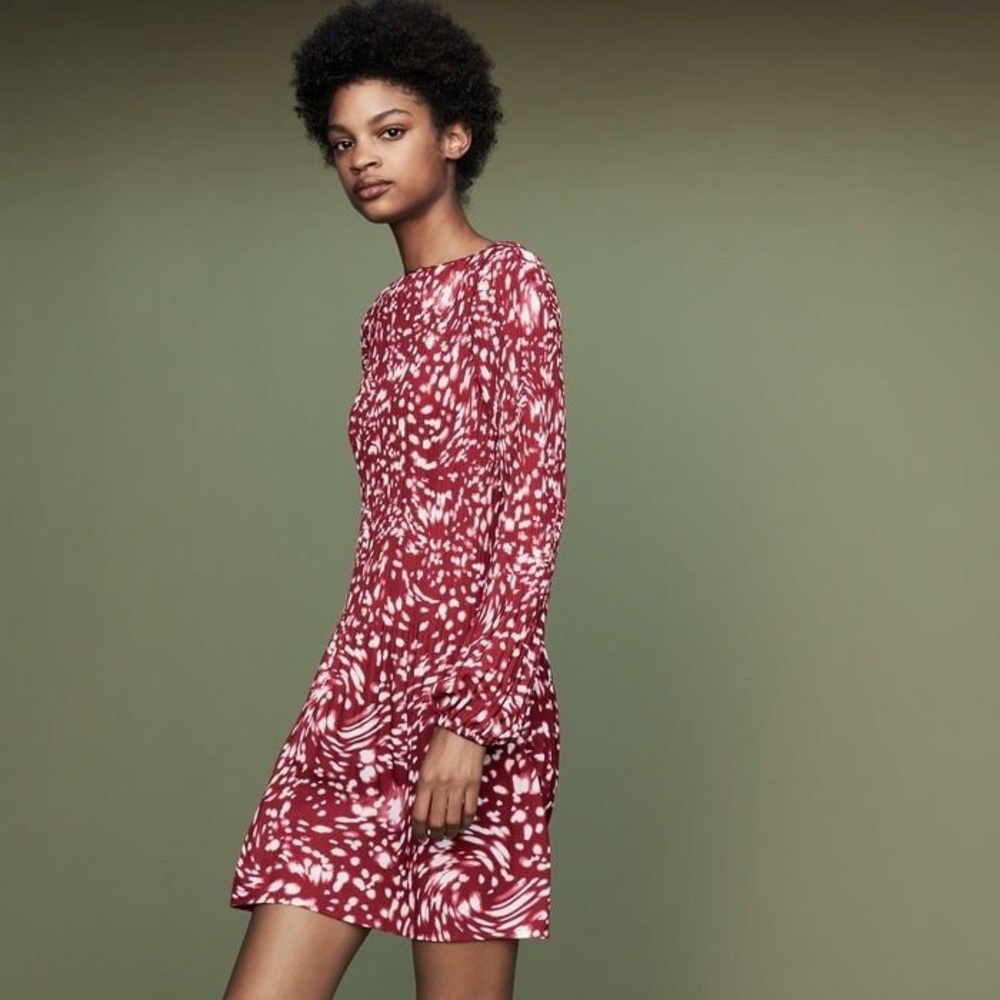 Maje Rocker Shift Dress * Red & White * Printed Long Sleeve with Bateau Neckline